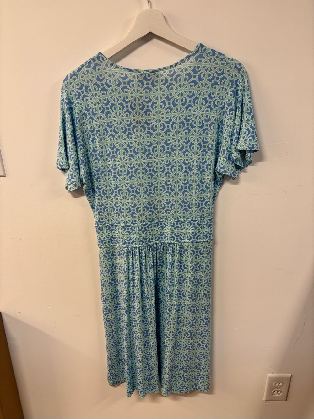 NWT Vineyard Vine Dress Size Small - Picture 2 of 3